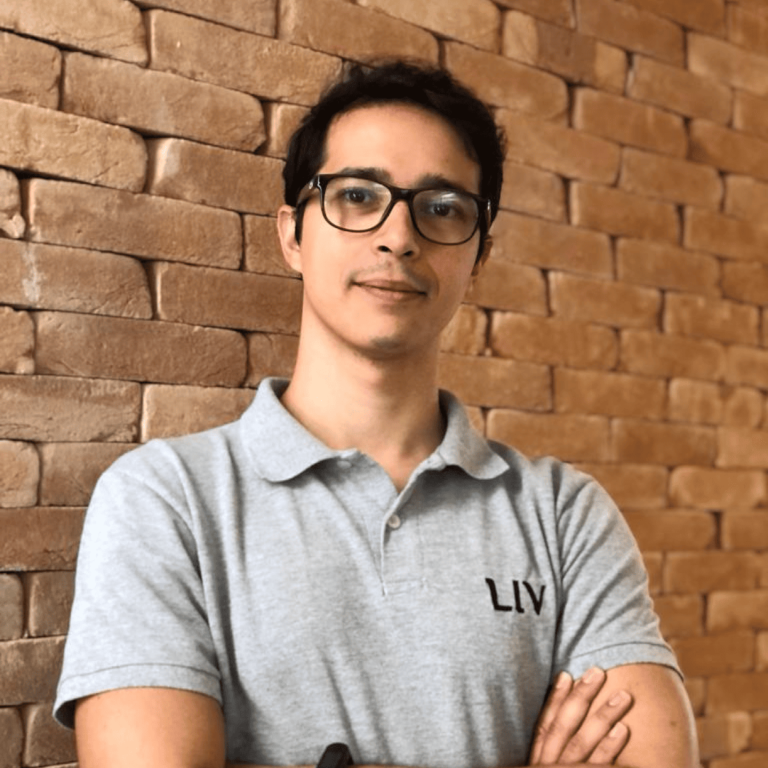 Patrick de Oliveira, instrutor de Pilates do LIV